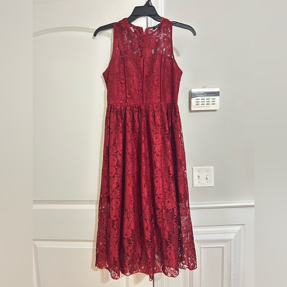Elegant Lace Sleeveless Dress - Red M